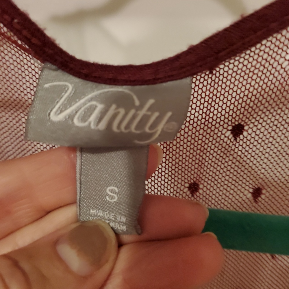 Vanity Ruffled Maroon Tank Top - Picture 2 of 3